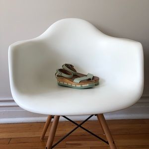 Schuler & Sons Philadephia Platform Sandal